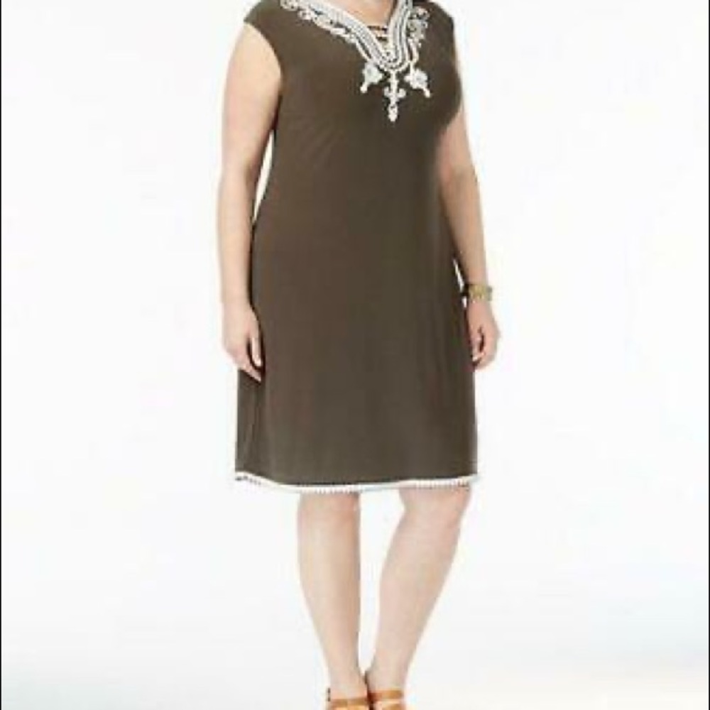 Alfani Dress-Graphic Nature/Urban Olive